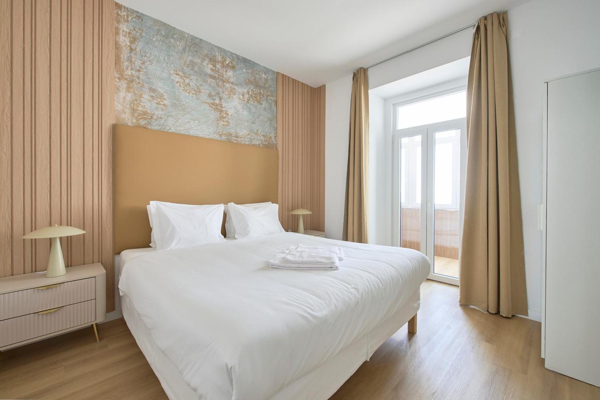 Brand New Hostel Anjos Лиссабон Экстерьер фото