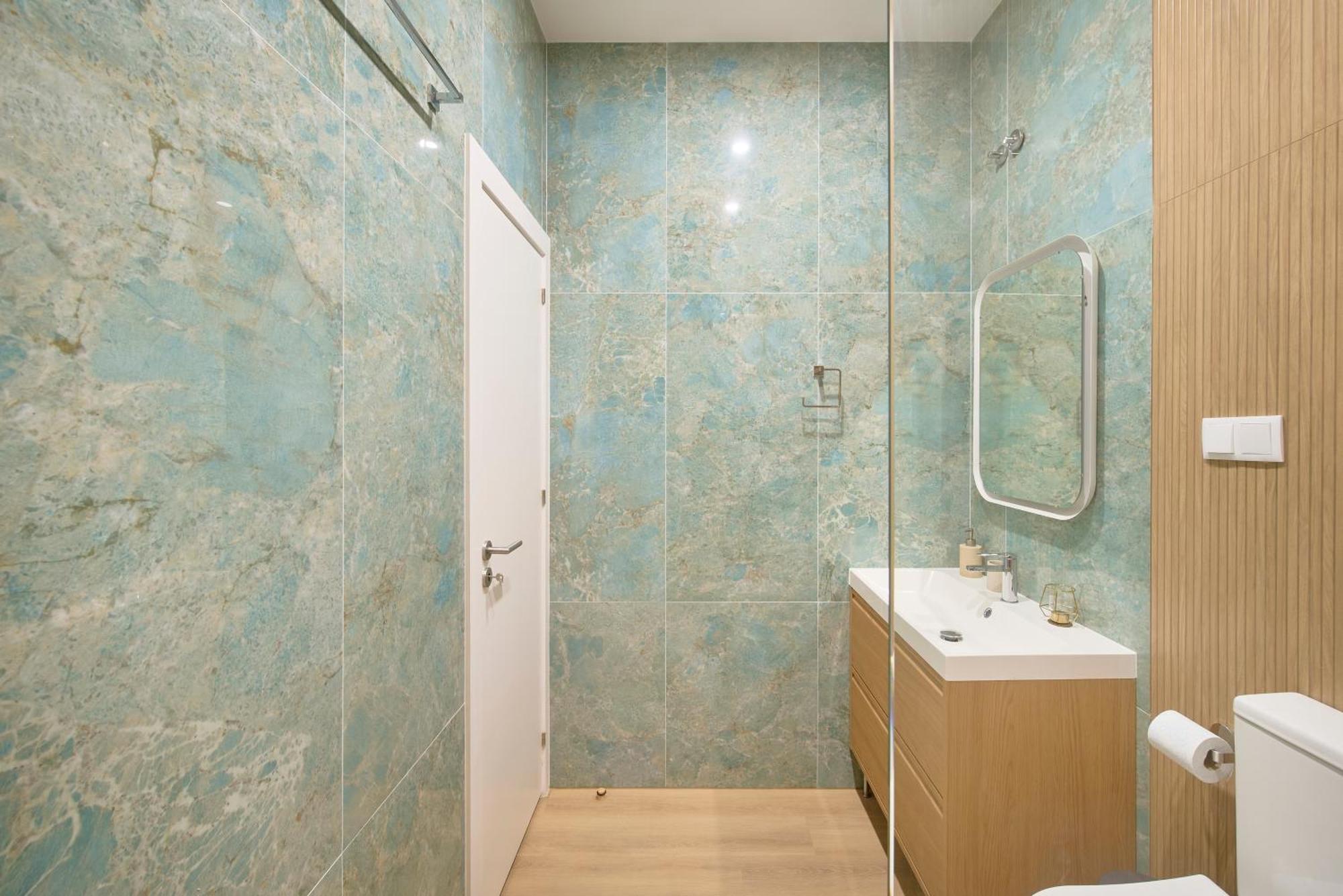 Brand New Hostel Anjos Лиссабон Экстерьер фото