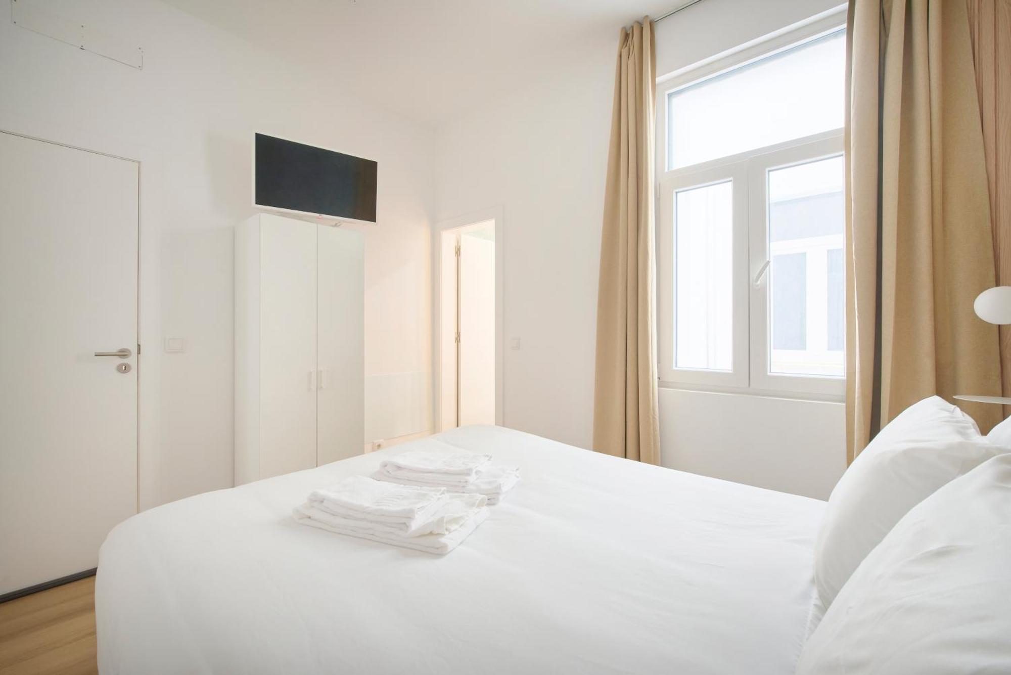 Brand New Hostel Anjos Лиссабон Экстерьер фото